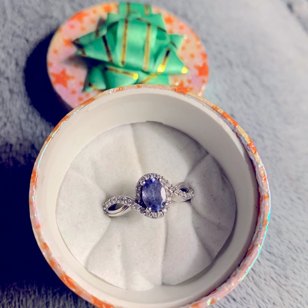 Genuine Tanzanite sterling silver ring 925